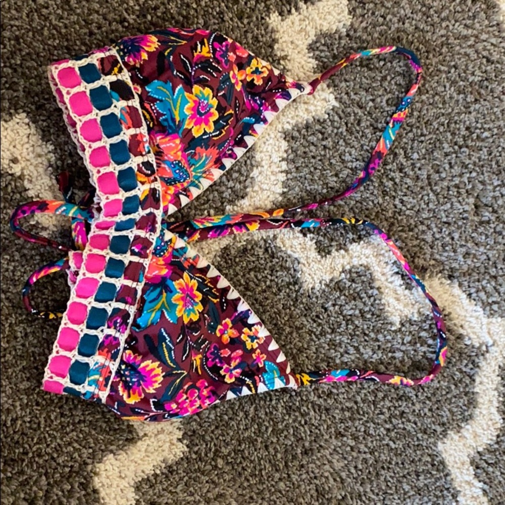 super cute triangle bikini top